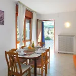Semesterbostad Casa Emilia 2 *